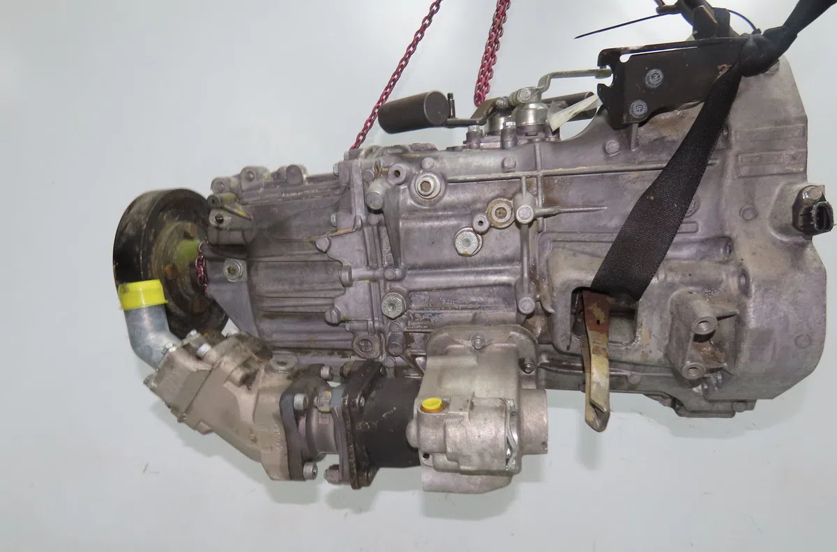 Boîte de vitesses manuelle Nissan CABSTAR (F24M, F24W) 35.13 dci, 45.13 dci 2.5 (f24m) (2006-2012) occasion