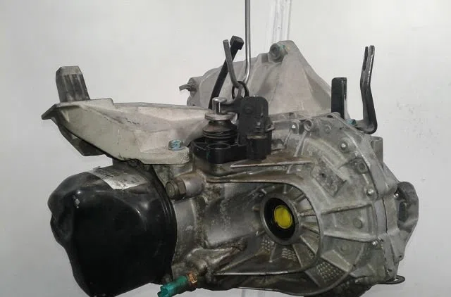 Boîte de vitesses manuelle Nissan MICRA IV (K13KK) 1.2 (2015) occasion