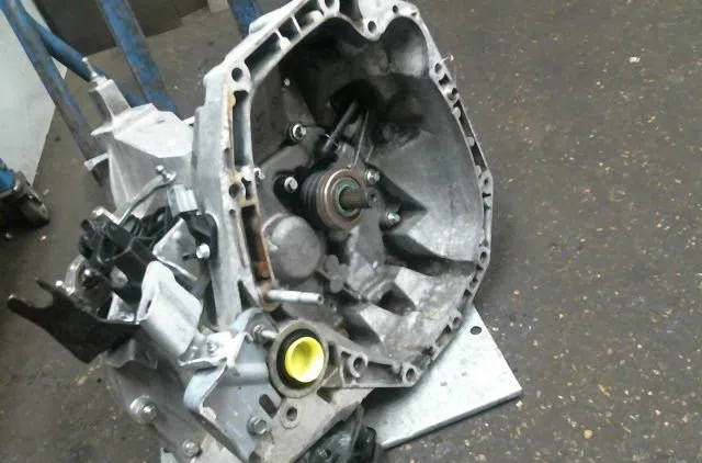 Boîte de vitesses manuelle Nissan NOTE (E12) 1.5 dci (2013) occasion
