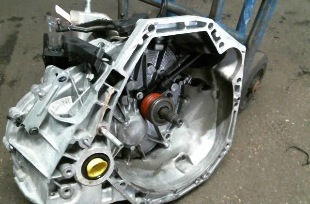 Boîte de vitesses manuelle Nissan QASHQAI II SUV (J11, J11_) 1.5 dci (2013) 5 portes occasion