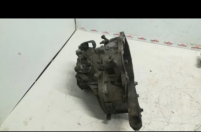 Boîte de vitesses manuelle Opel ASTRA G 3/5 portes (T98) 2.0 dti 16v (f08, f48) (1999-2005) occasion