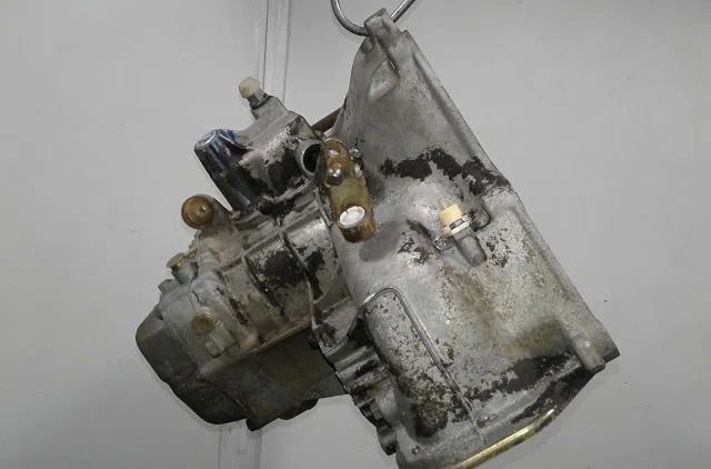 Boîte de vitesses manuelle Opel CORSA A 3/5 portes (S83) 1.2 i (f08, m08, f68, m68) (1989-1993) occasion