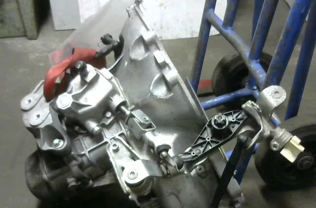 Boîte de vitesses manuelle Opel CORSA C (X01) 1.0 (f08, f68) (2000-2003) occasion
