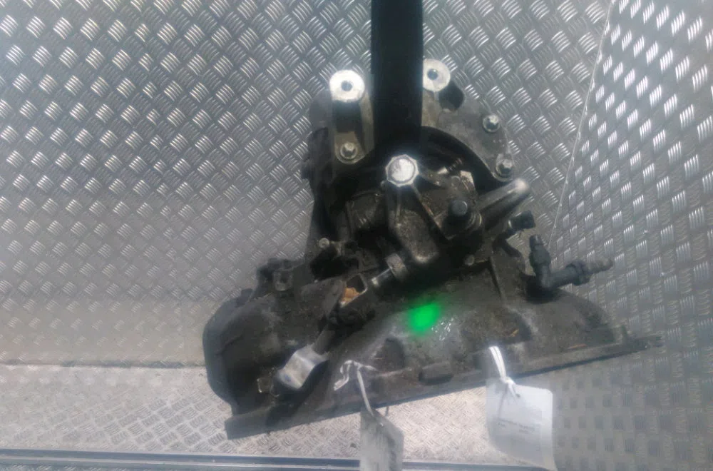 Boîte de vitesses manuelle Opel CORSA D (S07) 1.0 (l08, l68) (2009-2014) 3 portes occasion