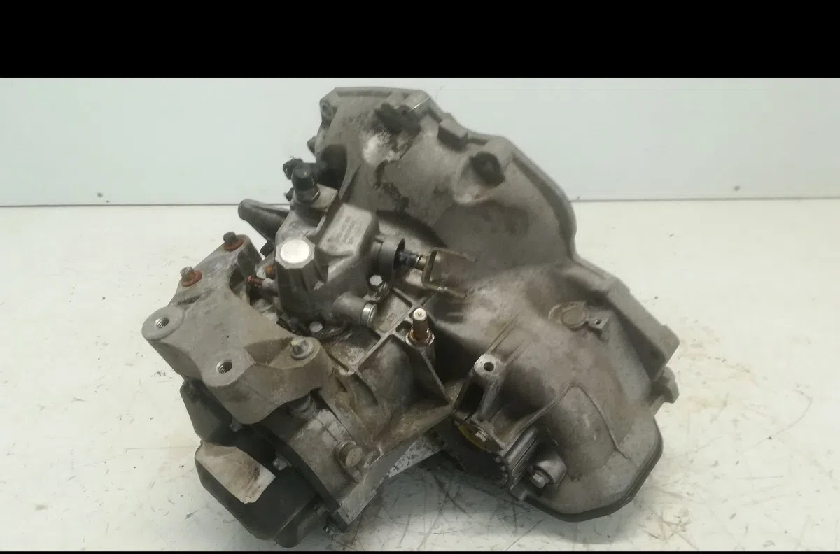 Boîte de vitesses manuelle Opel CORSA D (S07) 1.4 (l08, l68) (2006-2014) occasion