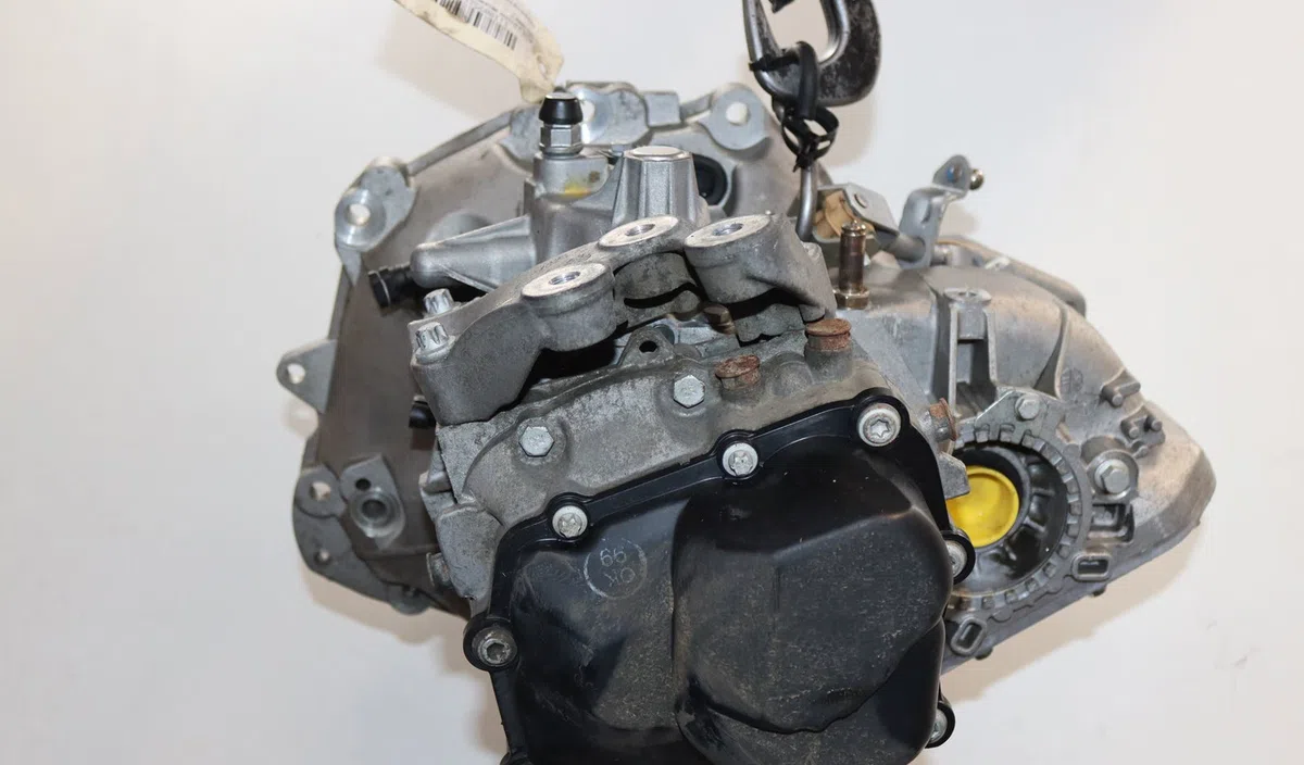 Boîte de vitesses manuelle Opel CORSA E (X15) 1.3 cdti (08, 68) (2014) occasion