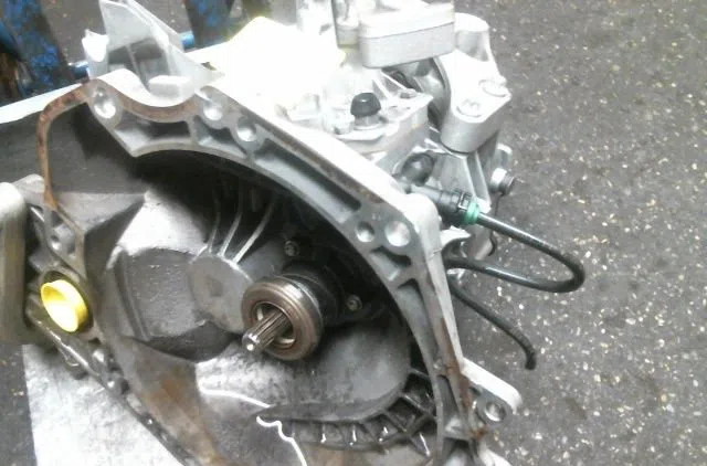Boîte de vitesses manuelle Opel CORSA E (X15) 1.4 (08, 68) (2014) occasion