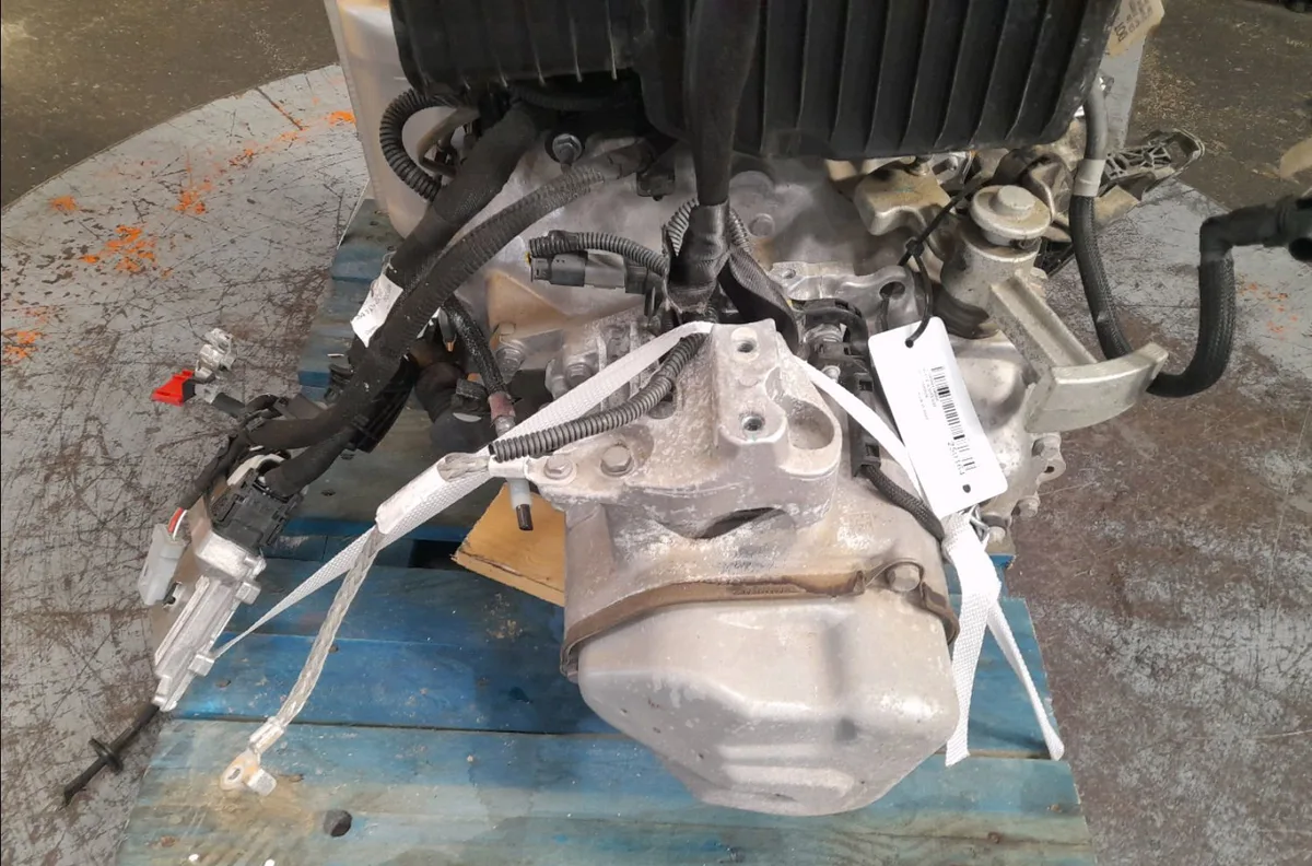 Boîte de vitesses manuelle Opel CORSA F 1.2 (68) (2019) occasion