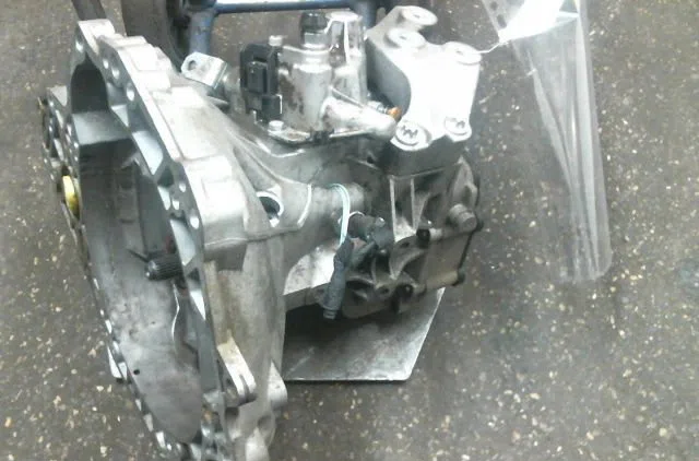 Boîte de vitesses manuelle OPEL CORSA V occasion
