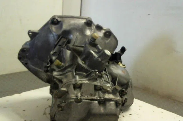Boîte de vitesses manuelle OPEL TIGRA I occasion