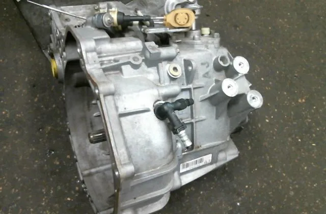 Boîte de vitesses manuelle Opel ZAFIRA A Monospace (T98) 2.0 dti 16v (f75) (2000-2005) 5 portes occasion