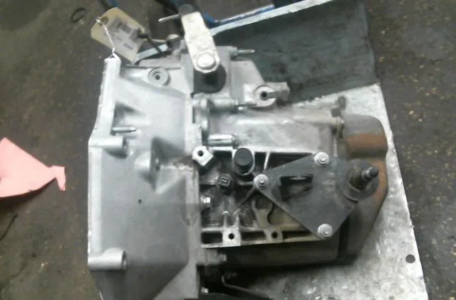 Boîte de vitesses manuelle Peugeot 206+ (2L_, 2M_) 1.4 hdi eco 70 (2009-2013) 5 portes occasion
