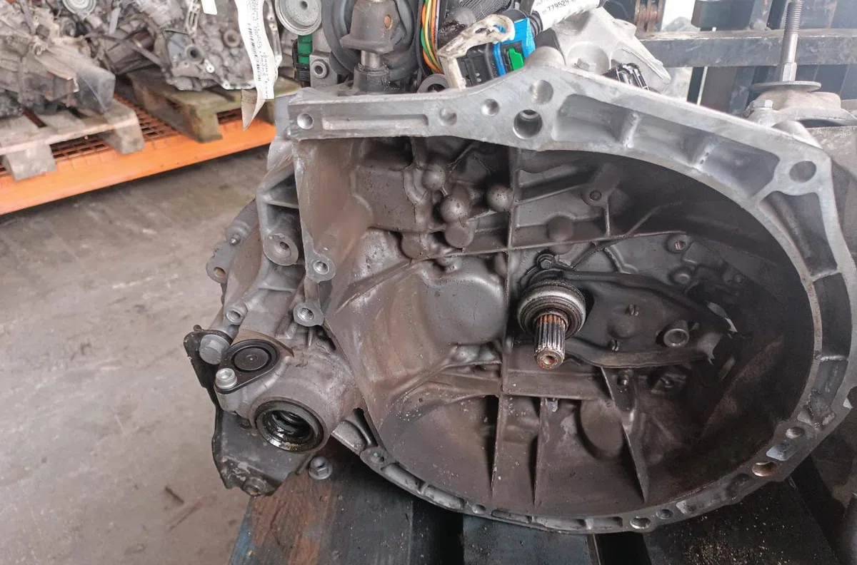 Boîte de vitesses manuelle Peugeot 208 I (CA_, CC_) 1.2 vti 68 / puretech 68 (2016) 5 portes occasion