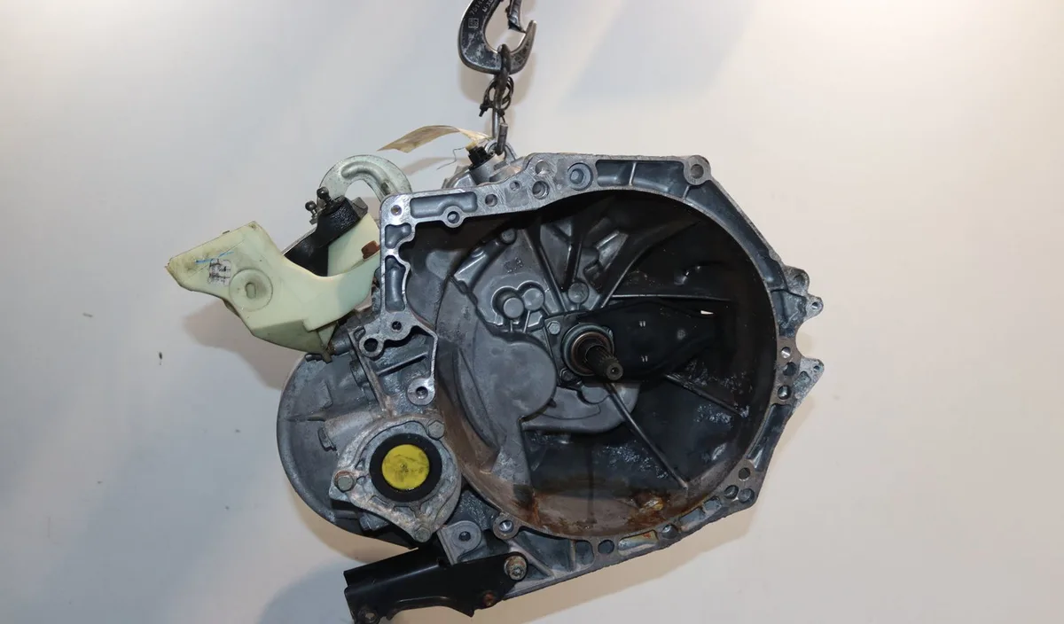 Boîte de vitesses manuelle Peugeot 208 I (CA_, CC_) 1.6 bluehdi 100 (2015) 5 portes occasion