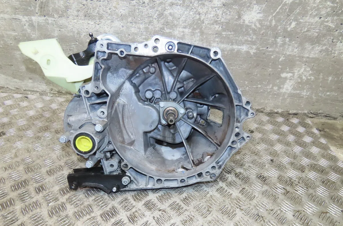 Boîte de vitesses manuelle Peugeot 208 I (CA_, CC_) 1.6 hdi / bluehdi 75 (2013) 5 portes occasion