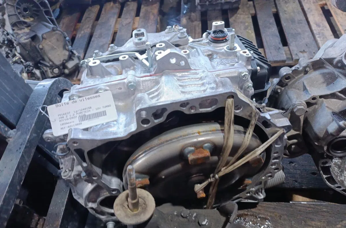 Boîte de vitesses manuelle Peugeot 208 II (UB_, UP_, UW_, UJ_) 1.2 puretech 100 (2019) 5 portes occasion