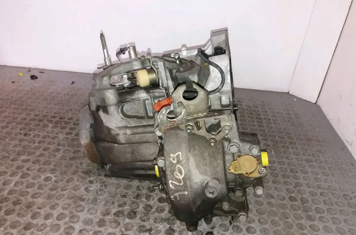 Boîte de vitesses manuelle Peugeot 406 Coupé (8C) 3.0 v6 24v (1997-2004) occasion