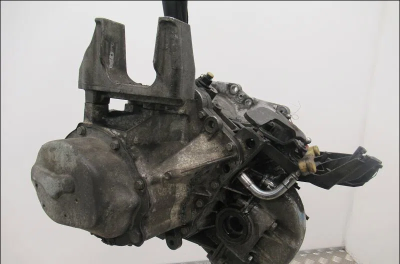 Boîte de vitesses manuelle Peugeot 407 SW (6E_) 1.6 hdi 110 (2004-2010) 5 portes occasion