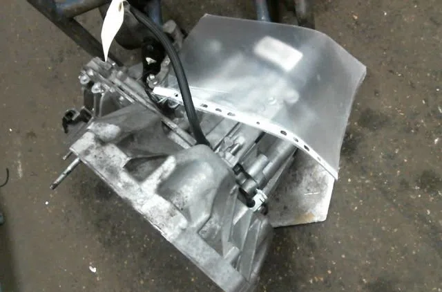 Boîte de vitesses manuelle Renault CLIO III (BR0/1, CR0/1) 1.5 dci (br17, cr17) (2005-2012) 5 portes occasion