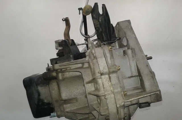 Boîte de vitesses manuelle Renault CLIO III (BR0/1, CR0/1) 1.5 dci (br17, cr17) (2005-2012) 5 portes occasion