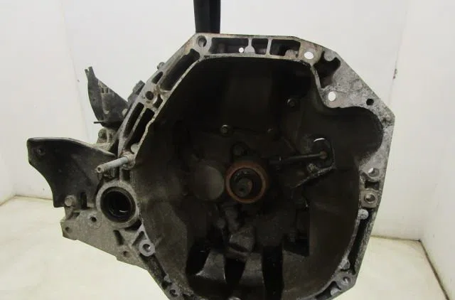 Boîte de vitesses manuelle Renault CLIO III (BR0/1, CR0/1) 1.5 dci (br17, cr17) (2005-2012) 5 portes occasion