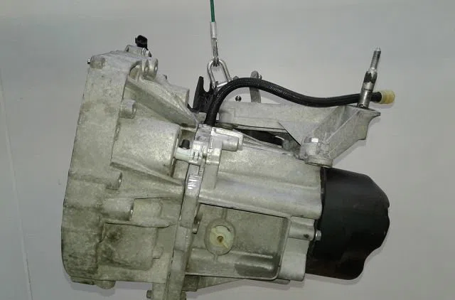 Boîte de vitesses manuelle Renault CLIO III Grandtour (KR0/1_) 1.2 16v (2010-2012) occasion