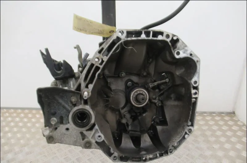 Boîte de vitesses manuelle Renault CLIO III Grandtour (KR0-1_) 1.5 dci (kr0g) (2007-2012) occasion