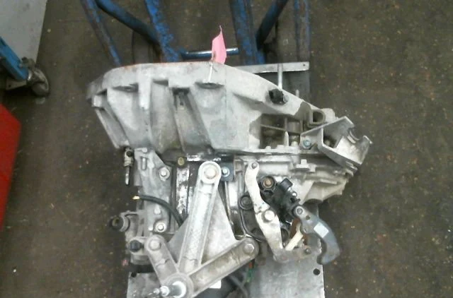 Boîte de vitesses manuelle Renault KANGOO Express (FW0-1_) 1.5 dci 90 (fw0g, fw05, fw08, fw11) (2009) 4 portes occasion