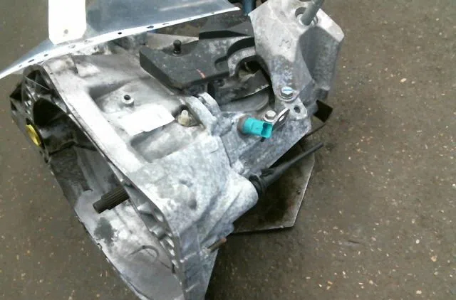 Boîte de vitesses manuelle Renault LAGUNA III (BT0/1) 2.0 16v (bt05, bt0f, bt0w) (2007-2012) occasion