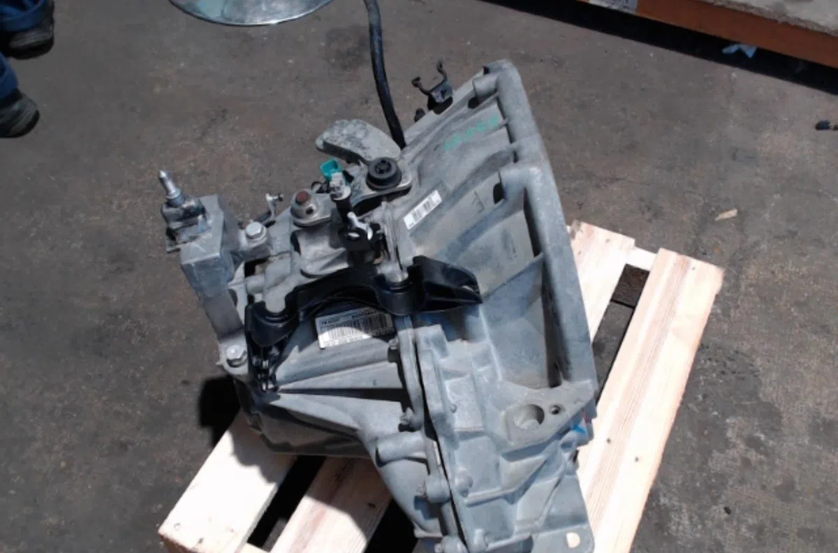 Boîte de vitesses manuelle Renault LAGUNA III (BT0/1) 2.0 dci (bt01, bt08, bt09, bt0e, bt0k, bt12, bt1c, bt1d,... (2007-