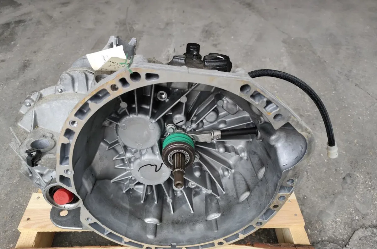 Boîte de vitesses manuelle Renault MASTER III Camion plate-forme/Châssis (EV, HV, UV) 2.3 dci 130 rwd (hv01, hv10, hv11,