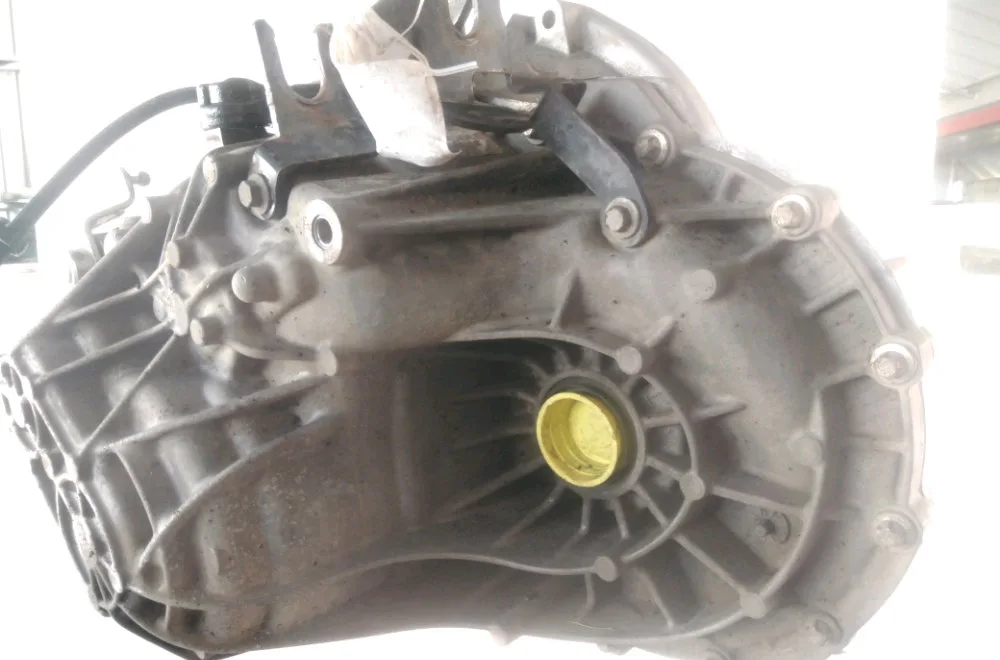 Boîte de vitesses manuelle Renault MASTER III Camionnette (FV) 2.3 dci 125 fwd (fv0c, fv0d, fv0g, fv0h, fv0j, fv0k) (201