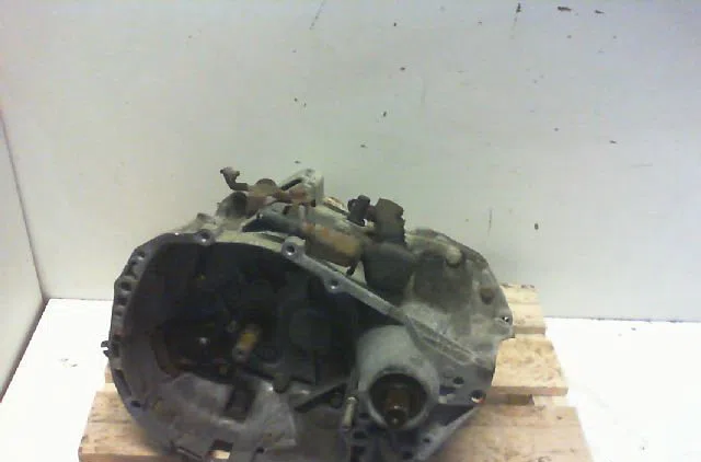 Boîte de vitesses manuelle Renault MEGANE I Break (KA0/1_) 1.4 16v (ka0d, ka1h, ka0w, ka10) (1999-2003) occasion