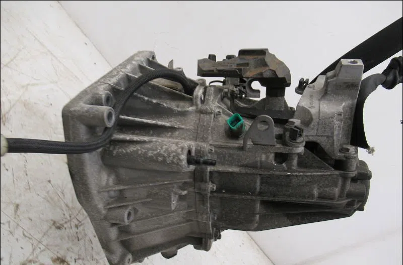 Boîte de vitesses manuelle Renault MEGANE III 3/5 portes (BZ0/1_, B3_) 1.2 tce (bz2b, bz11) (2012-2015) 5 portes occasio