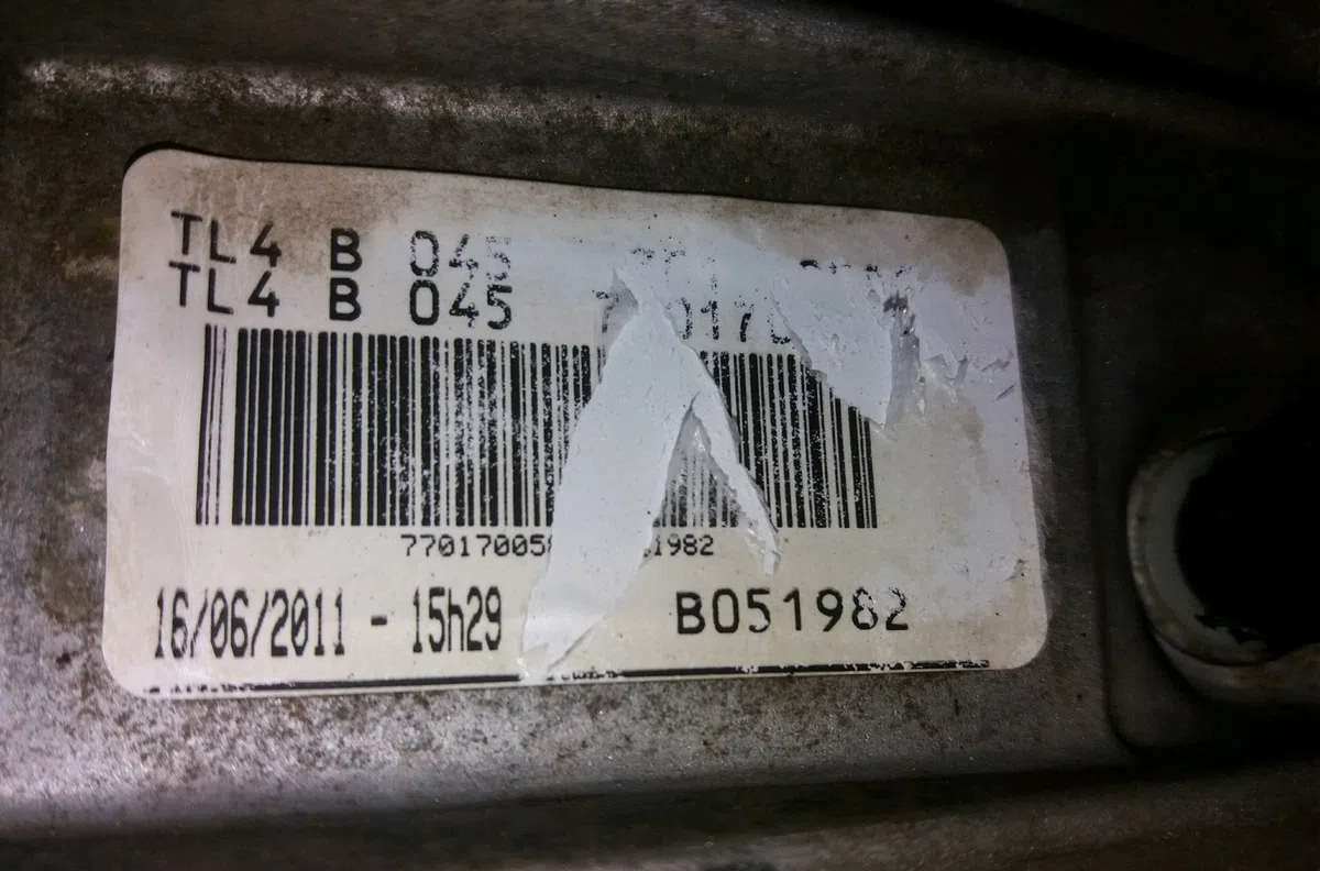 Boîte de vitesses manuelle Renault MEGANE III 3/5 portes (BZ0/1_, B3_) 1.5 dci (bz09, bz0d, bz1w, bz29, bz14) (2009) 5 p
