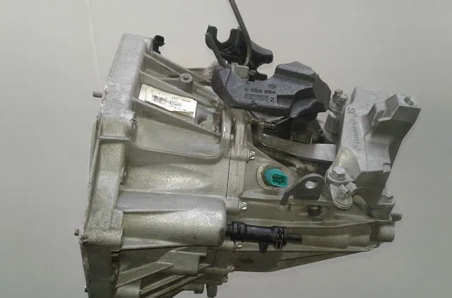 Boîte de vitesses manuelle Renault MEGANE III Coupé (DZ0/1_) 1.5 dci (dz09, dz0d, dz1f, dz1g, dz14, dz29) (2009-2015) 3 