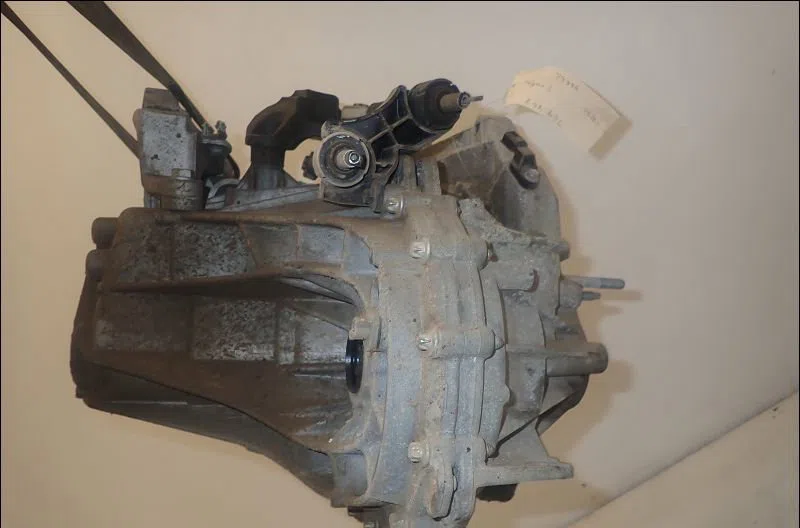 Boîte de vitesses manuelle Renault MEGANE III Grandtour (KZ0/1) 1.5 dci (kz09, kz0d, kz1g, kz29, kz14, kz1w, kz10, kz1f,