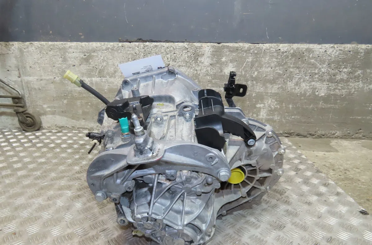 Boîte de vitesses manuelle Renault TRAFIC III Camionnette (FG_) 1.6 dci 120 (fgmk) (2015) occasion