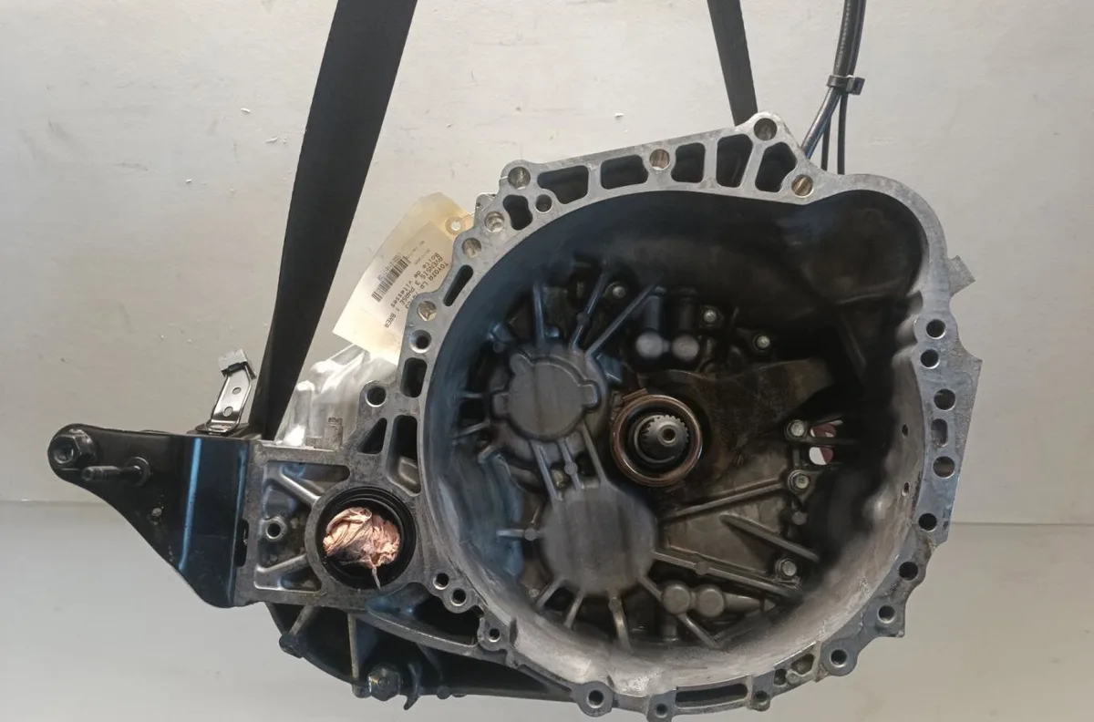 Boîte de vitesses manuelle Toyota AVENSIS Break (_T27_) 2.2 d-4d (adt271_) (2008-2018) occasion