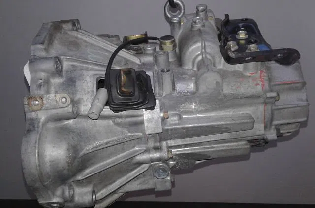 Boîte de vitesses manuelle Toyota COROLLA FX Compact (E8B) 1.6 gt 16v (ae82_) (1985-1987) occasion