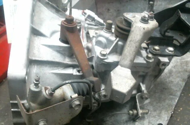 Boîte de vitesses manuelle TOYOTA YARIS 1.0 VVT-I occasion