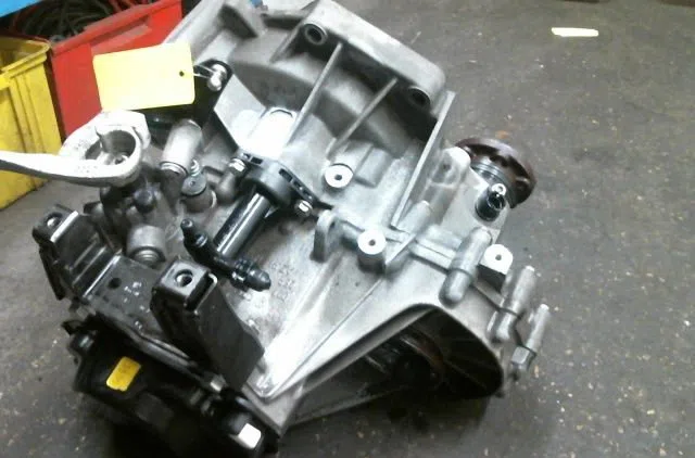 Boîte de vitesses manuelle Volkswagen FOX 3/5 portes (5Z1, 5Z3, 5Z4) 1.4 (2005-2009) occasion