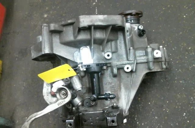 Boîte de vitesses manuelle Volkswagen FOX 3/5 portes (5Z1, 5Z3, 5Z4) 1.4 (2005-2009) occasion