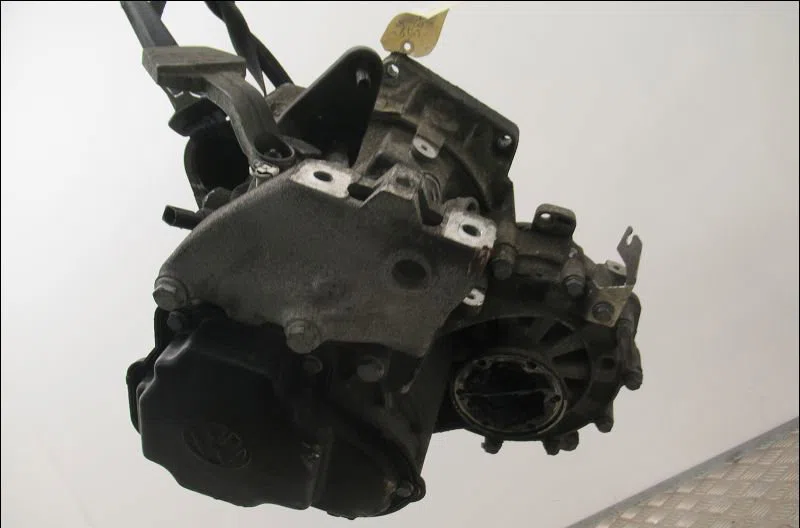 Boîte de vitesses manuelle Volkswagen GOLF PLUS V (5M1, 521) 1.9 tdi (2005-2009) 5 portes occasion