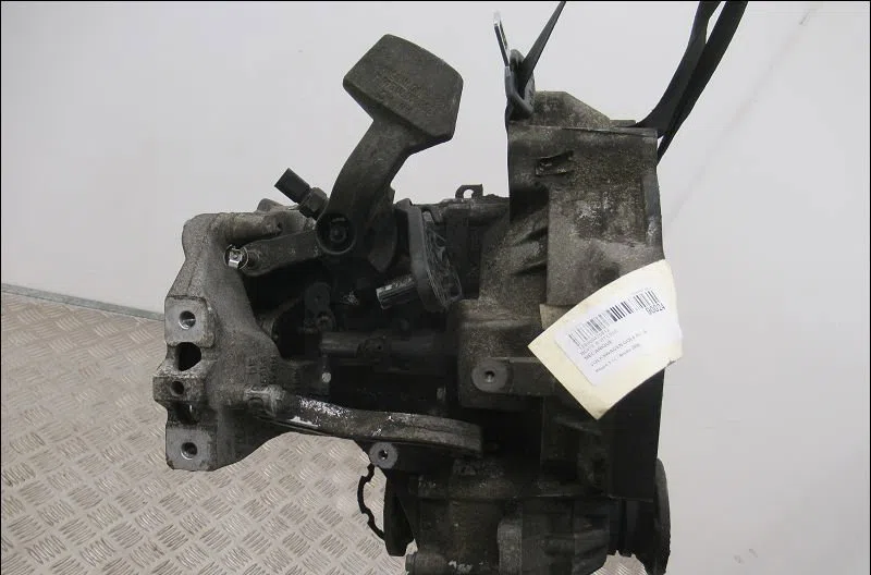 Boîte de vitesses manuelle Volkswagen GOLF PLUS V (5M1, 521) 1.9 tdi (2005-2009) 5 portes occasion