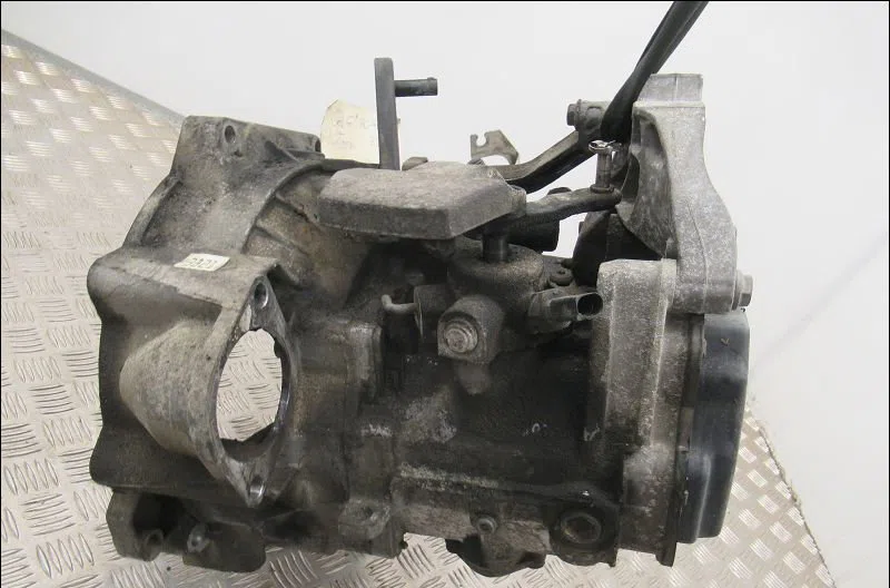 Boîte de vitesses manuelle Volkswagen GOLF PLUS V (5M1, 521) 1.9 tdi (2005-2009) 5 portes occasion
