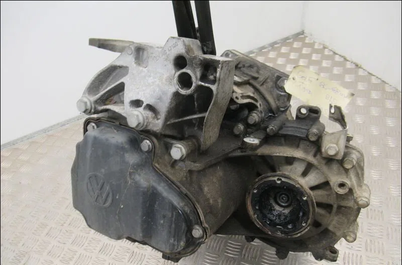 Boîte de vitesses manuelle Volkswagen GOLF PLUS V (5M1, 521) 1.9 tdi (2005-2009) 5 portes occasion