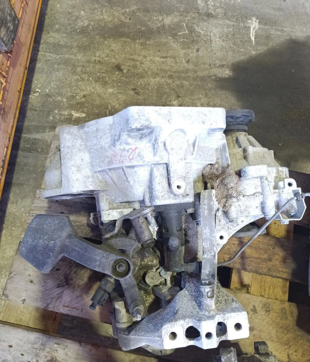 Boîte de vitesses manuelle Volkswagen GOLF PLUS V (5M1, 521) 2.0 fsi (2005-2008) occasion