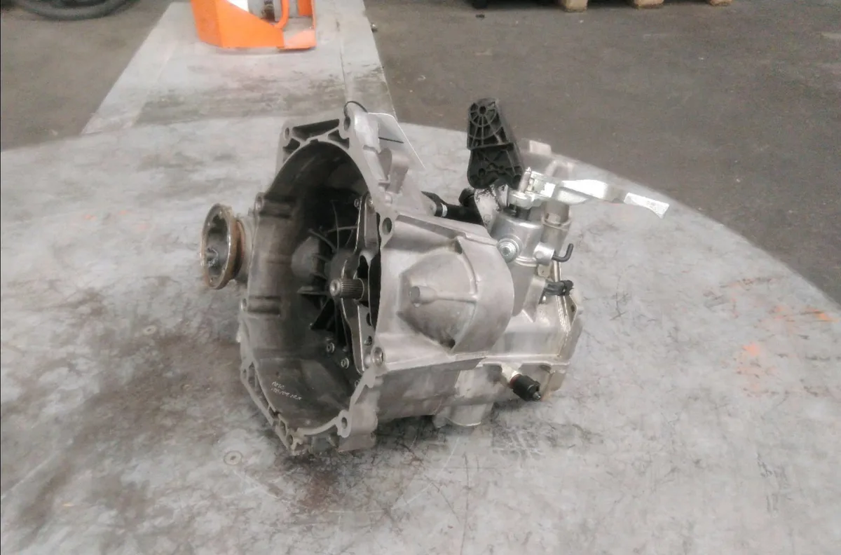 Boîte de vitesses manuelle Volkswagen GOLF VII (5G1, BQ1, BE1, BE2) 1.4 tsi multifuel (2013-2018) 5 portes occasion
