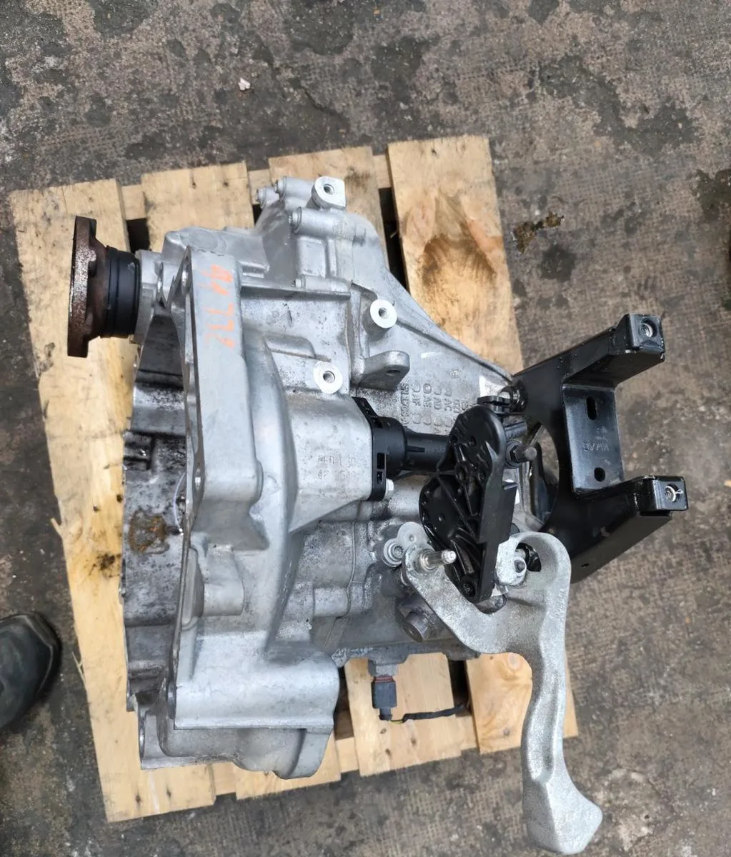 Boîte de vitesses manuelle Volkswagen POLO V (6R1, 6C1) 1.2 tsi 16v (2014-2017) 5 portes occasion